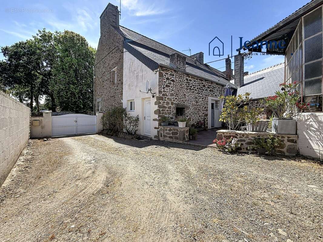 Maison 164 m² à La Gouesniere  - photo 6