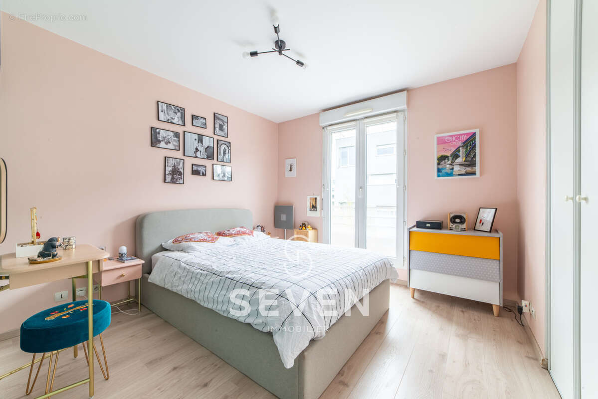 Appartement à CLICHY