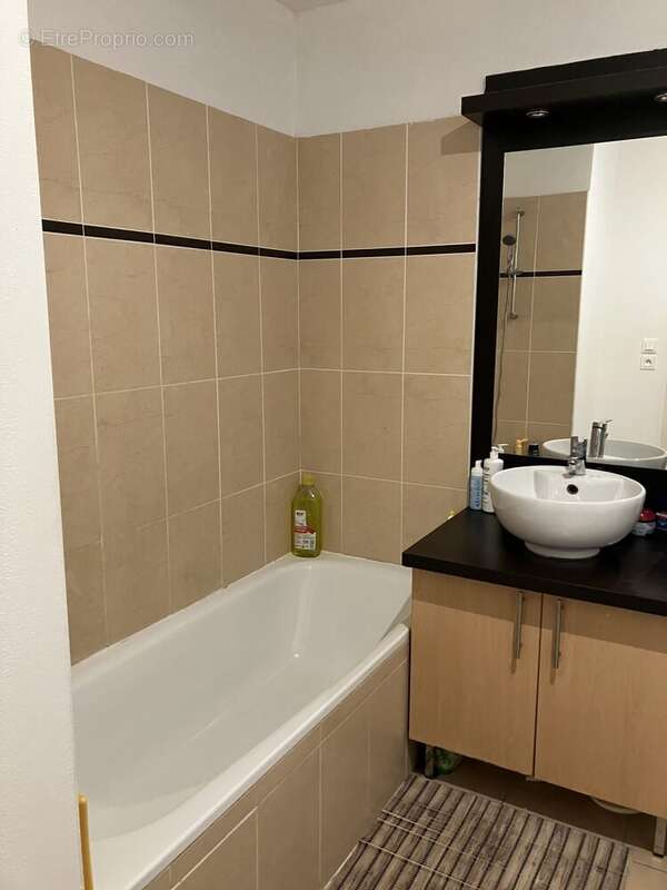 Appartement à AMBARES-ET-LAGRAVE