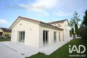 Photo 1 - Maison à CORBAS