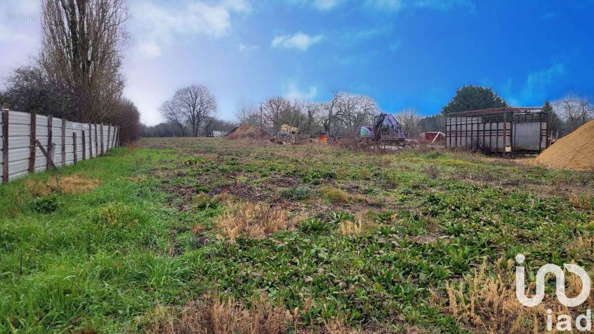 Photo 2 - Terrain à VERNON