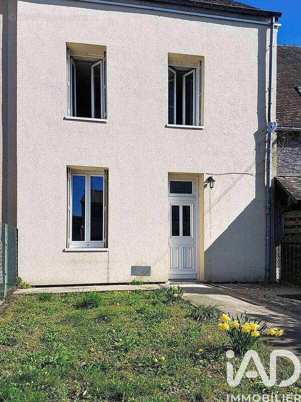 Photo 1 - Maison à MONTARGIS