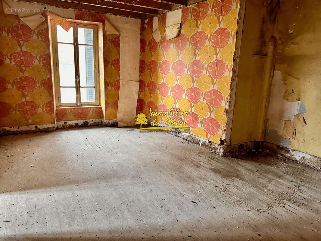 Appartement à LUXEUIL-LES-BAINS