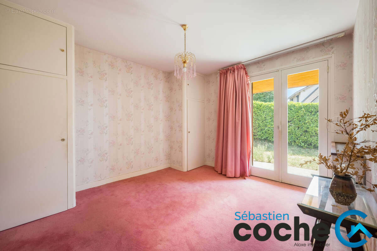 Charly   Maison d'architecte, vue exceptionnelle, potentiel rare - photo 10