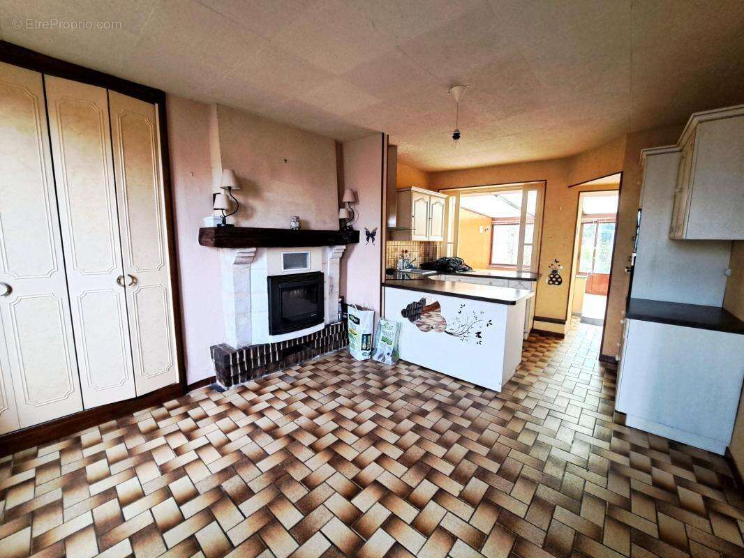 Maison à LONGNY-AU-PERCHE