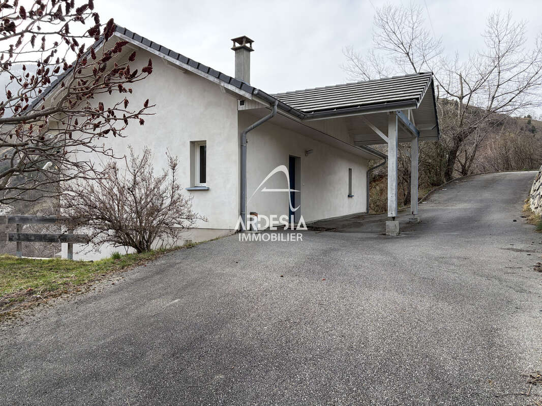 Maison à SAINT-MICHEL-DE-MAURIENNE