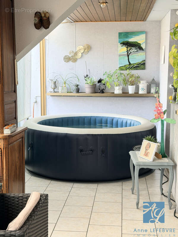 Exclusivité ! maison de 6 pièces avec garage et jardin - photo 7