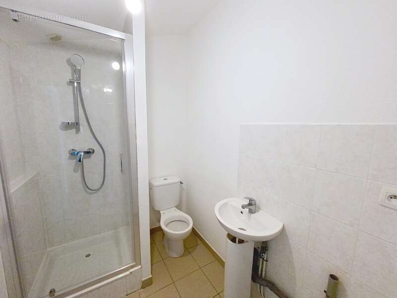 Appartement à SAINT-JEAN-DE-BOURNAY