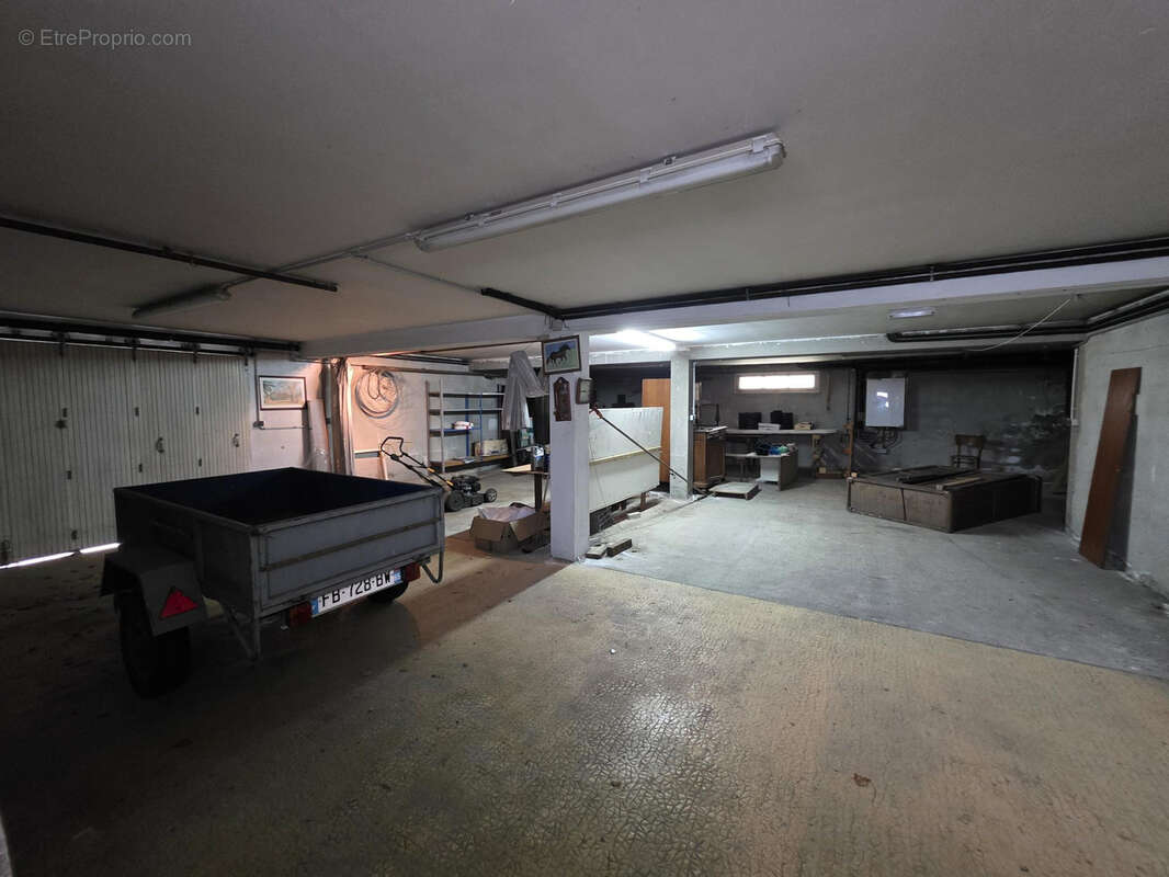 Lourdes   Maison avec deux appartements, grand garage et terrain constructible - photo 10