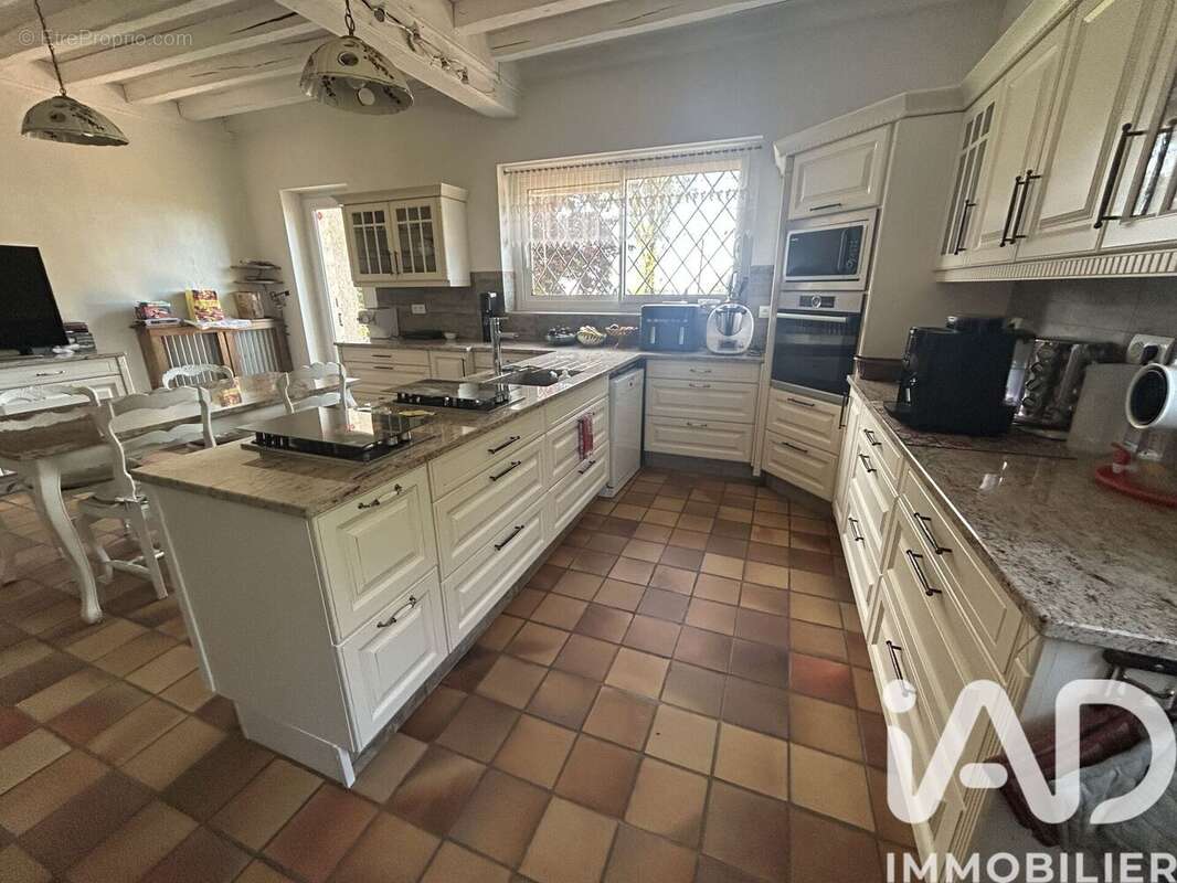 Photo 5 - Maison à YVRAC-ET-MALLEYRAND