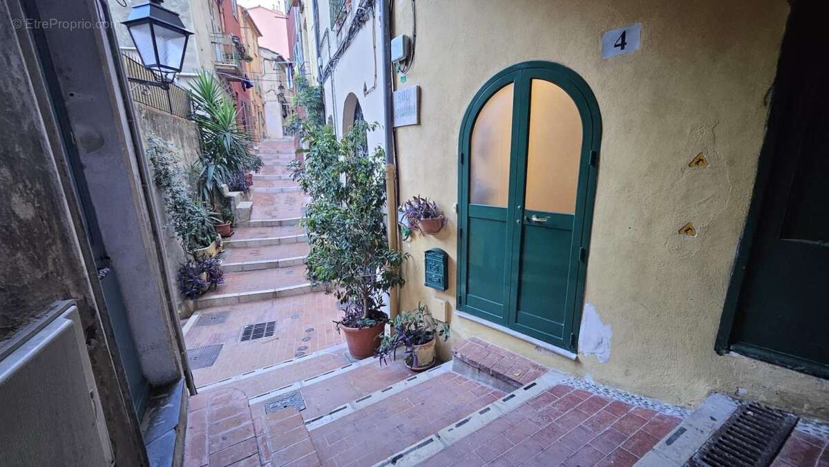 Appartement à MENTON