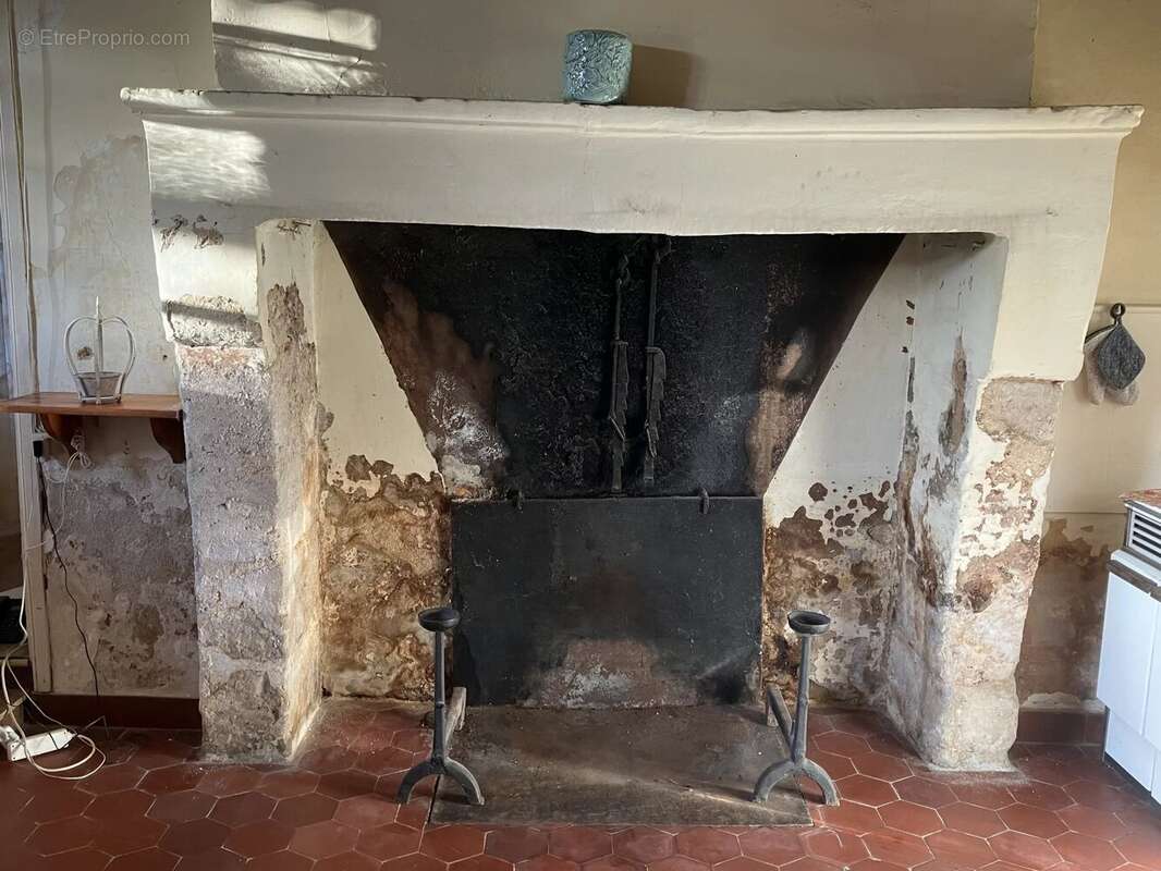 Maison de campagne avec un grand potentiel dans un hameau tranquille - photo 11
