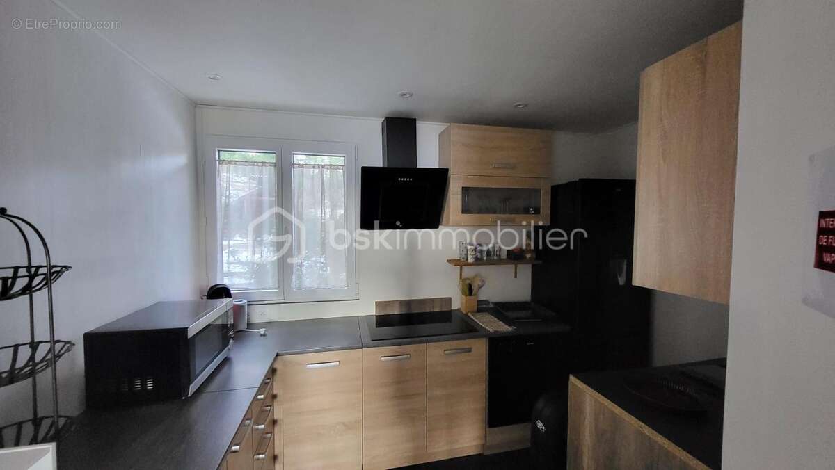 Station de Laye : Studio meublé -  Vue Exceptionnelle - Idéal Pied-à-terre ou Investissement ! - photo 4