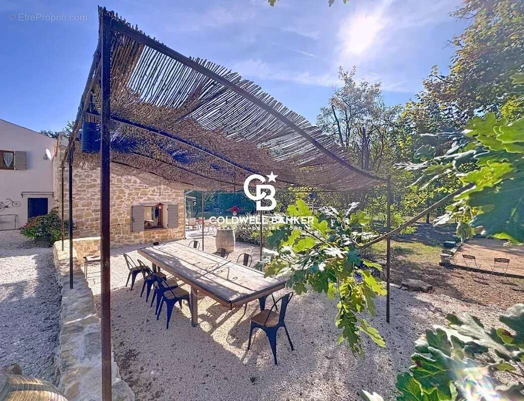 Maison à TOURRETTES