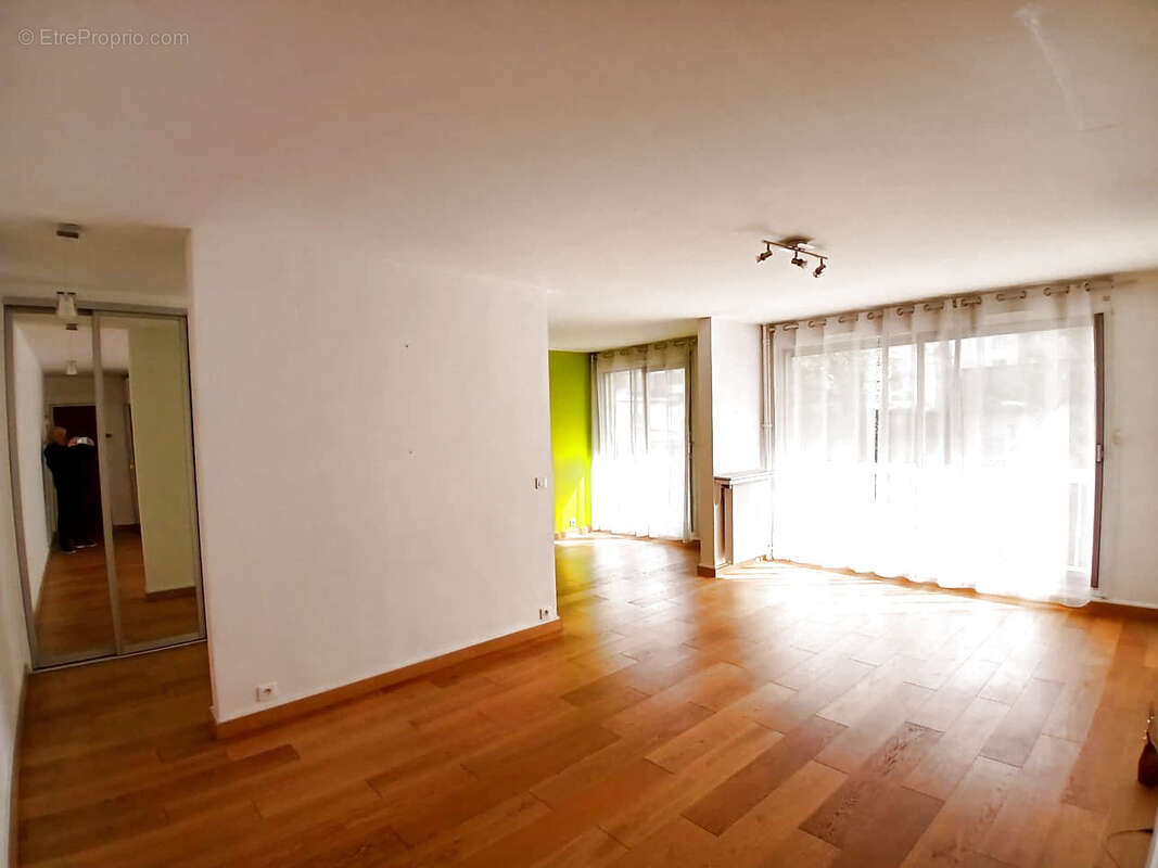 Appartement à PARIS-12E