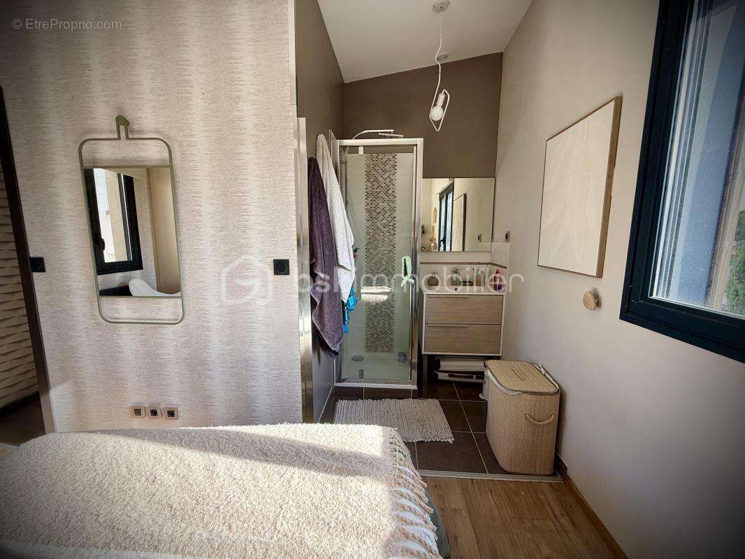 Maison familiale contemporaine de 154 m2 avec espace locatif indépendant loué 835€ par mois - quartier Strasbourg - photo 7