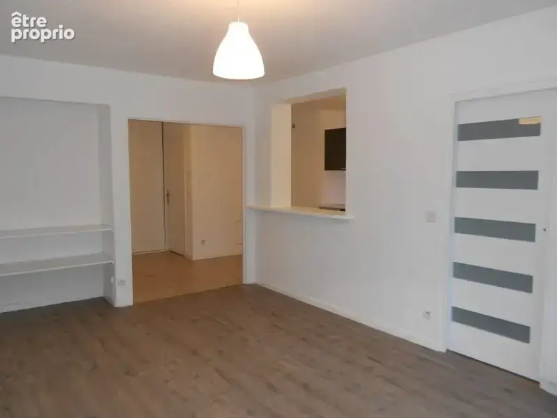 Appartement 2 pièces 45 m² à vendre à Villars (42390) - photo 2