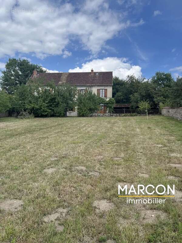Maison 195 m² à Aubusson  - photo 2