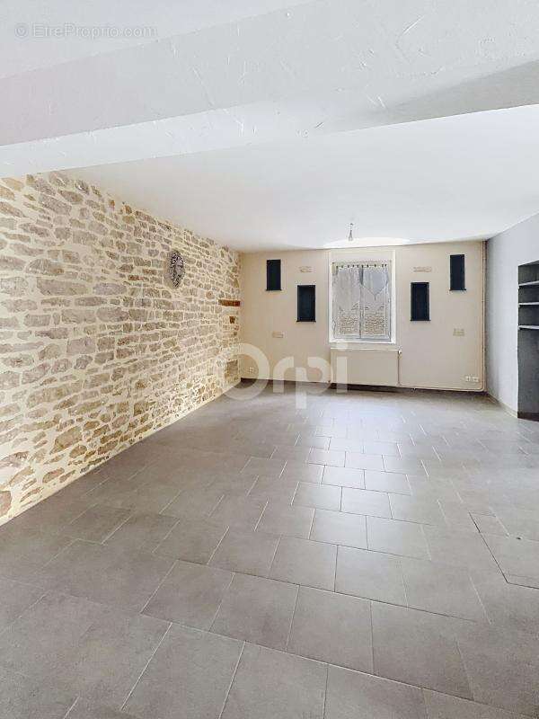 Maison à DAINVILLE-BERTHELEVILLE