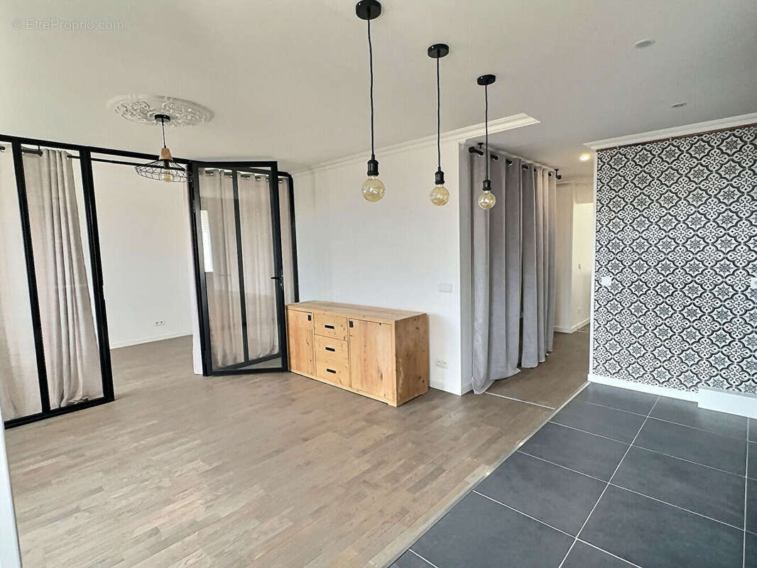Appartement à IVRY-SUR-SEINE