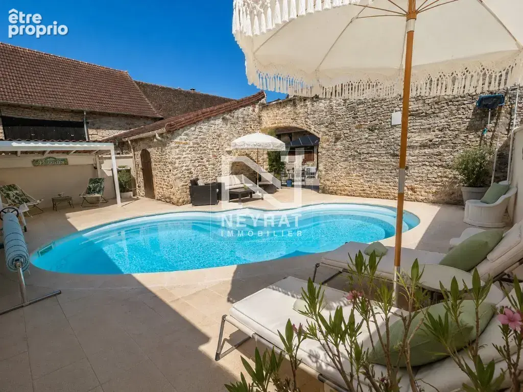 Maison à SAINT-CYR
