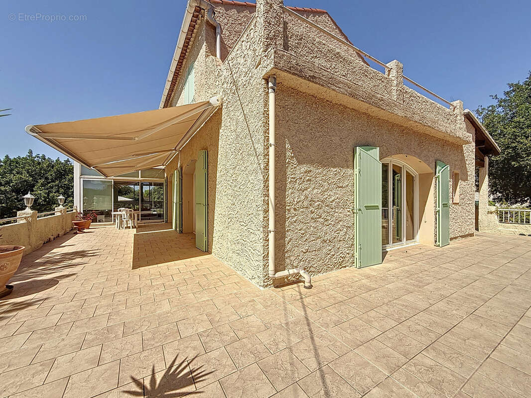 Maison à SIX-FOURS-LES-PLAGES