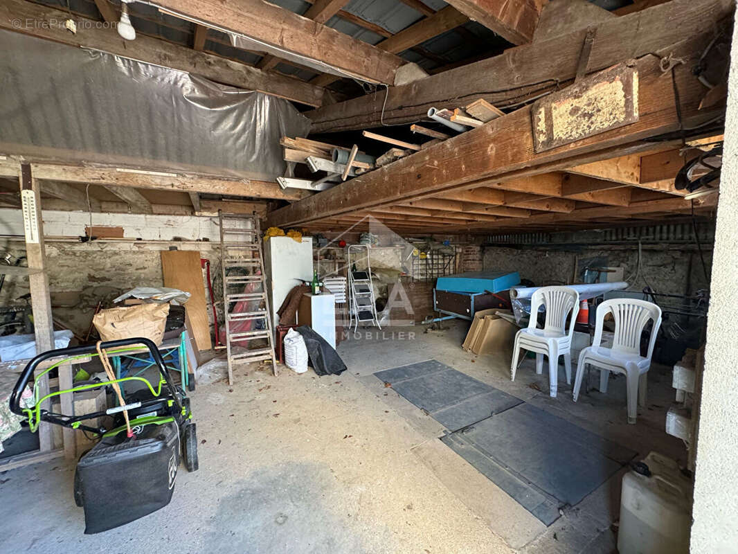 Maison à SAINT-SAUVEUR-SUR-ECOLE