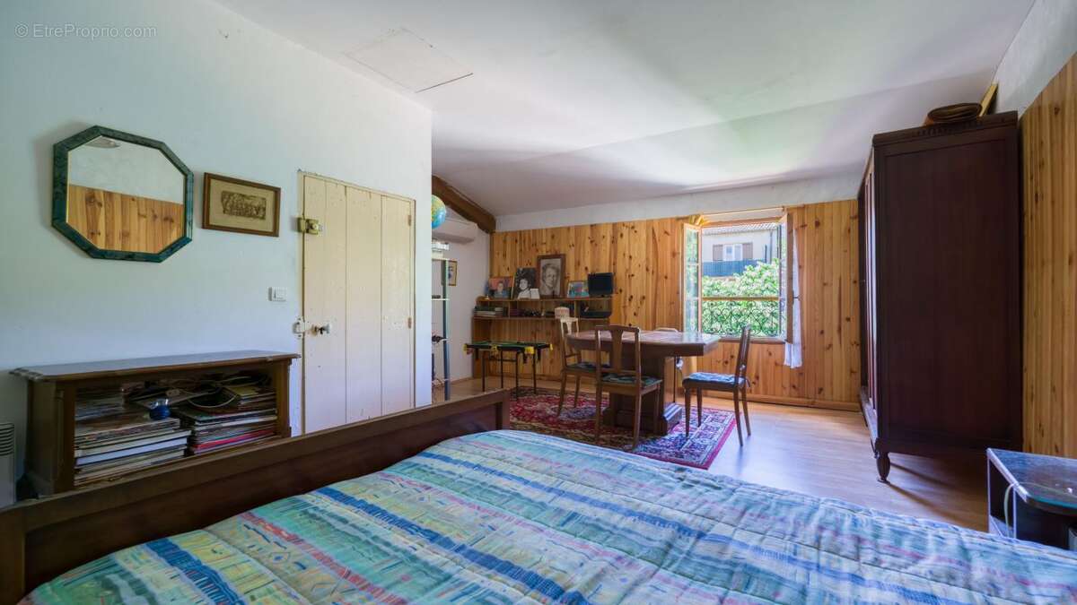 Maison à SAINTE-TULLE