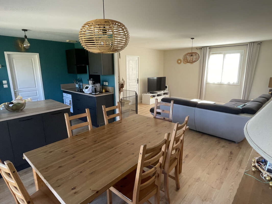 Maison plain-pied, 130m2 hab, 5 ch, QUEYSSAC - photo 5