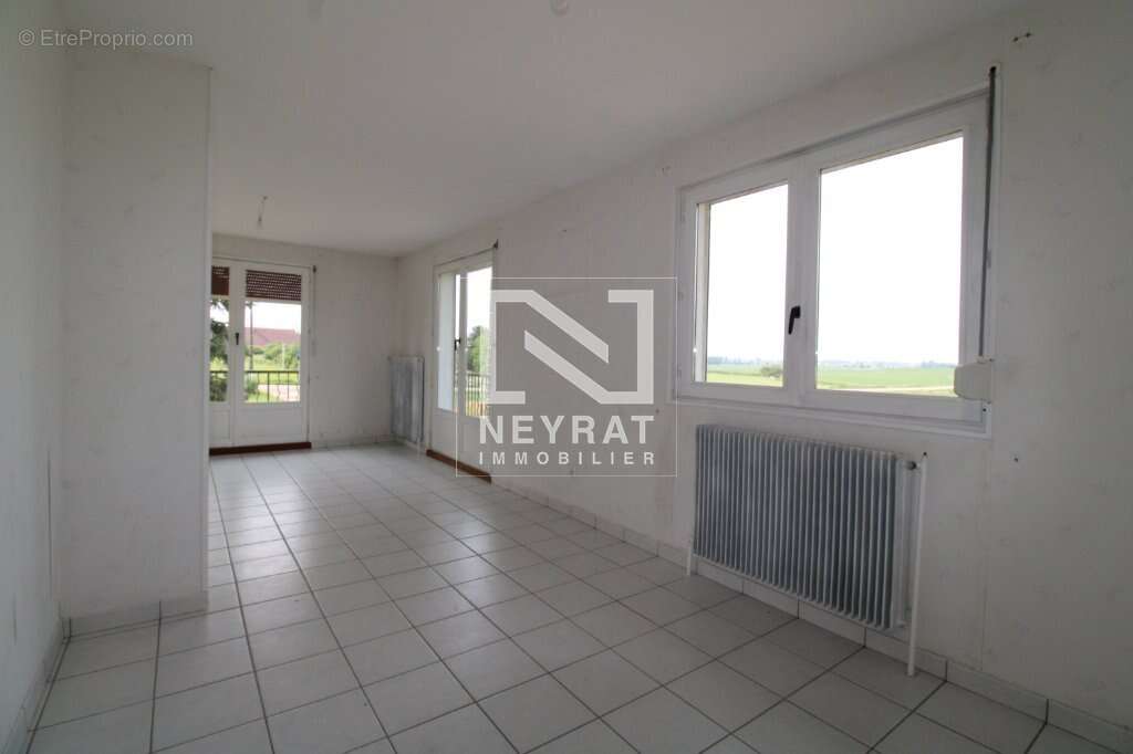 Maison 4 chambres , 2 garages - photo 11