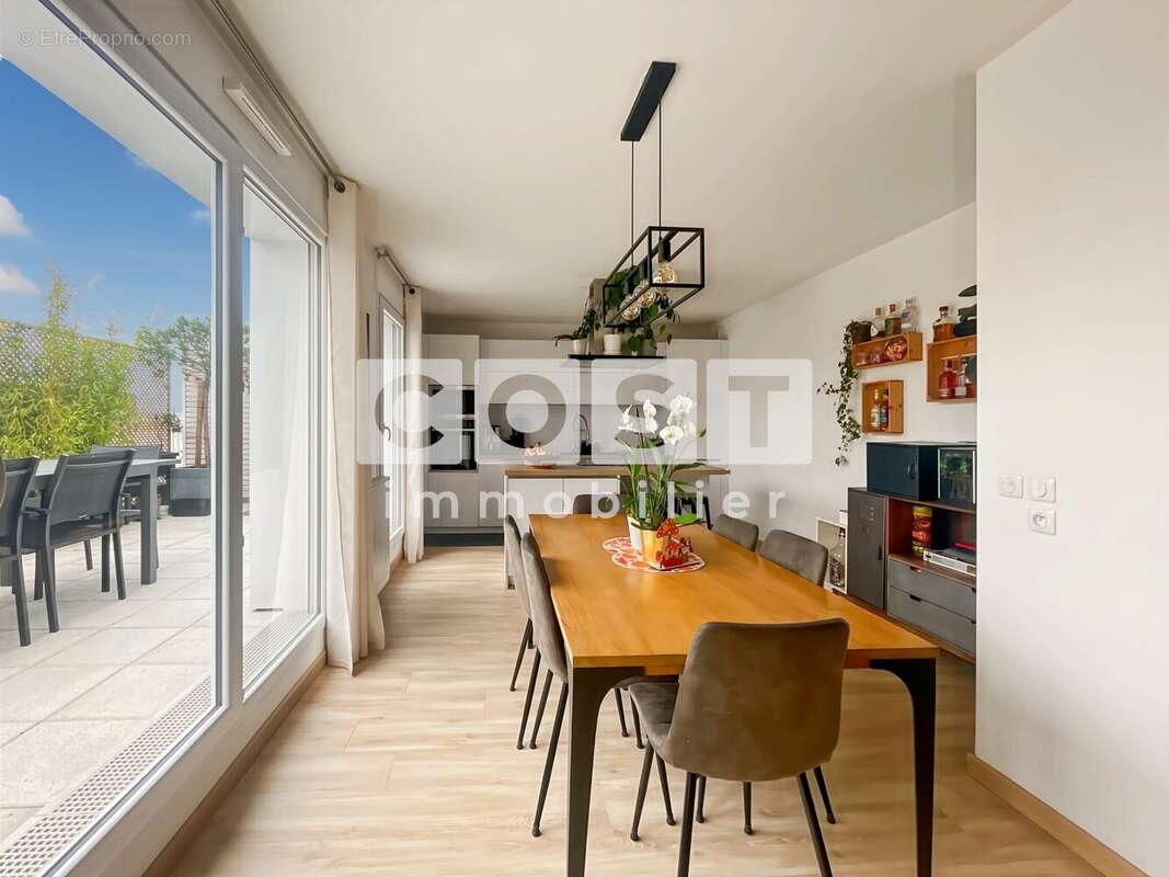 Appartement à GENNEVILLIERS