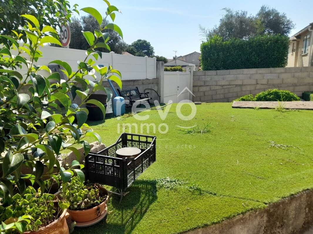 Appartement à MONTBAZIN