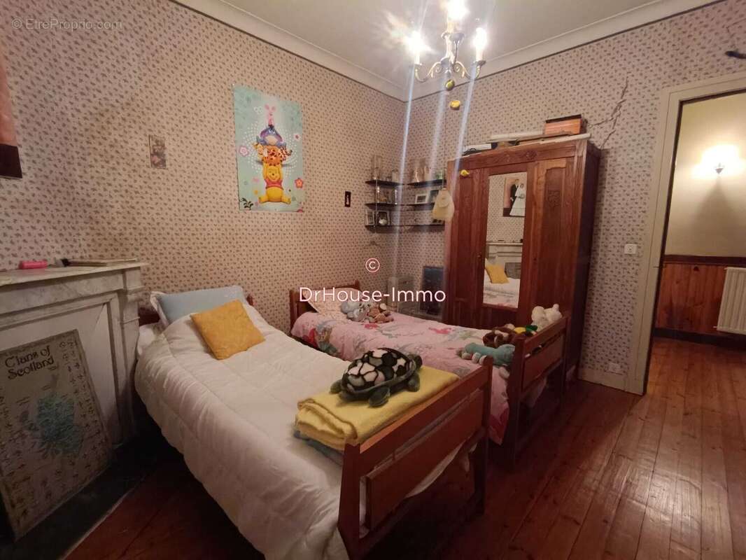 Appartement à EAUX-BONNES