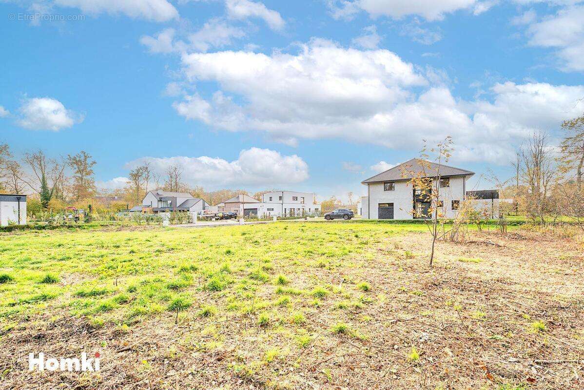 Terrain à MERIGNIES