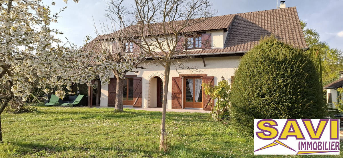Maison à FERRIERES-EN-GATINAIS