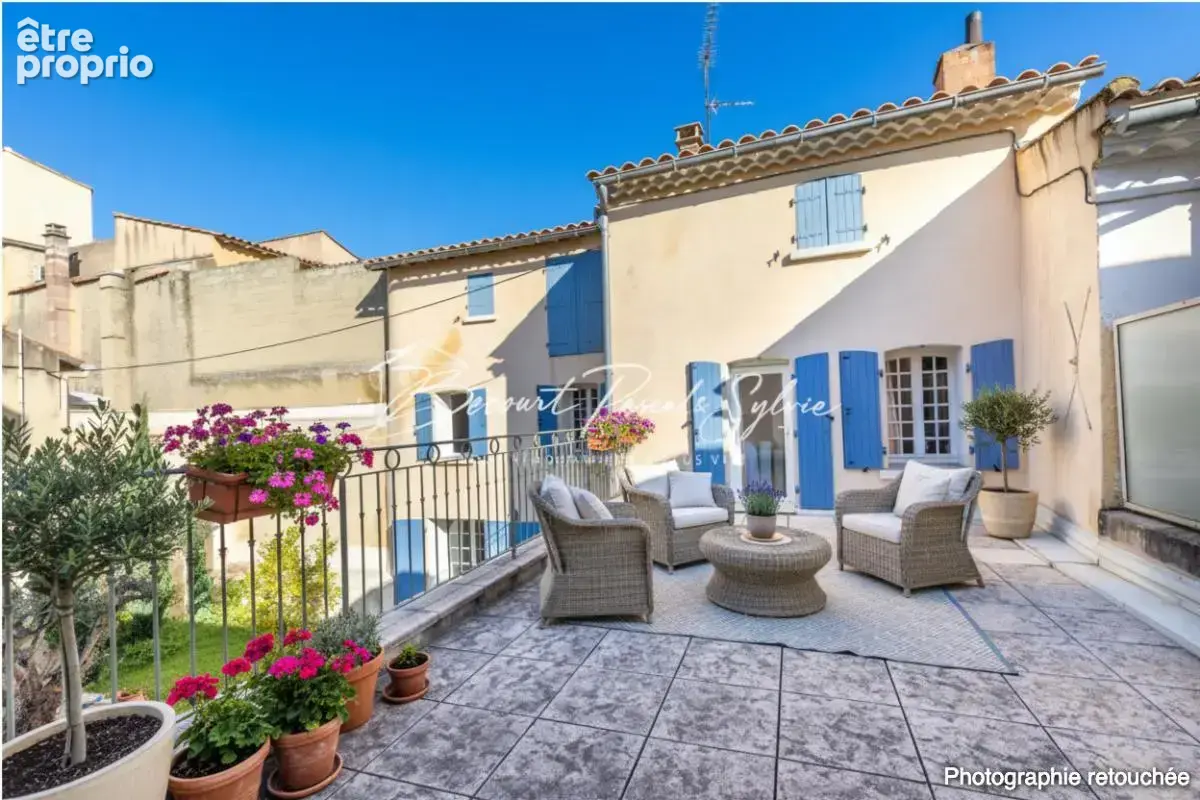 Rare - avec potentiel - maison de caractère avec cour intime, terrasses - photo 4