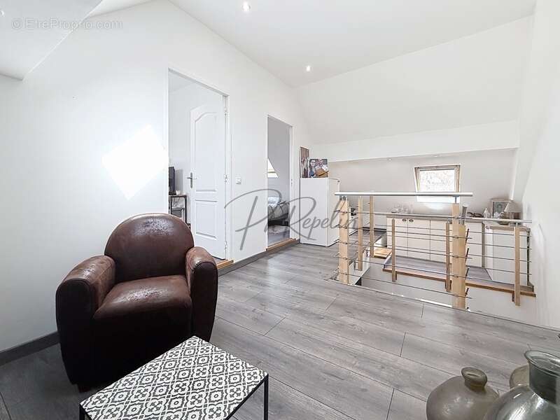 Maison de ville triplex T5 de 140m2 avec Parkings extérieur - photo 18