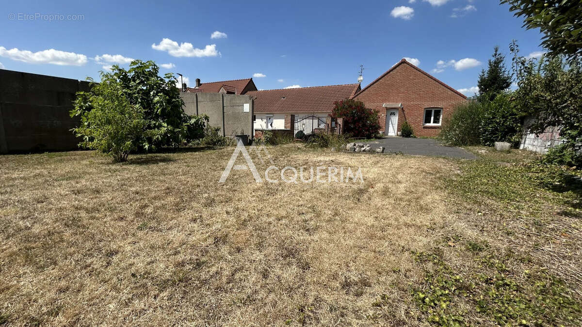 Maison 92 m² à Oignies  - photo 2