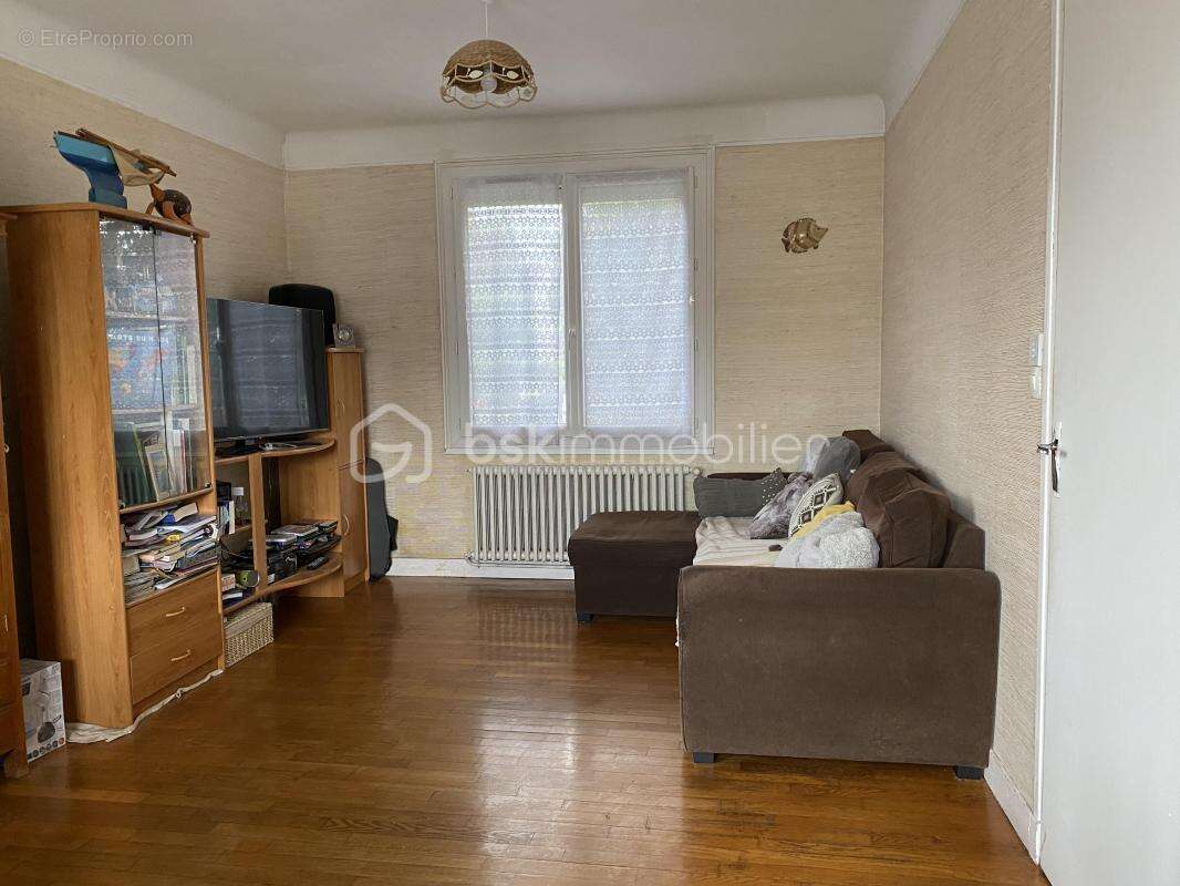 Maison à SAINTRY-SUR-SEINE