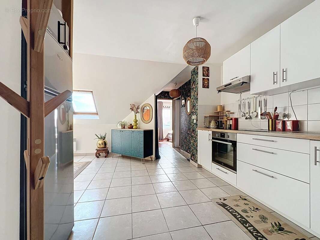 Appartement à LA CHAUSSEE-SAINT-VICTOR