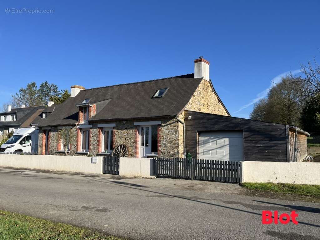 Maison à LE SEL-DE-BRETAGNE