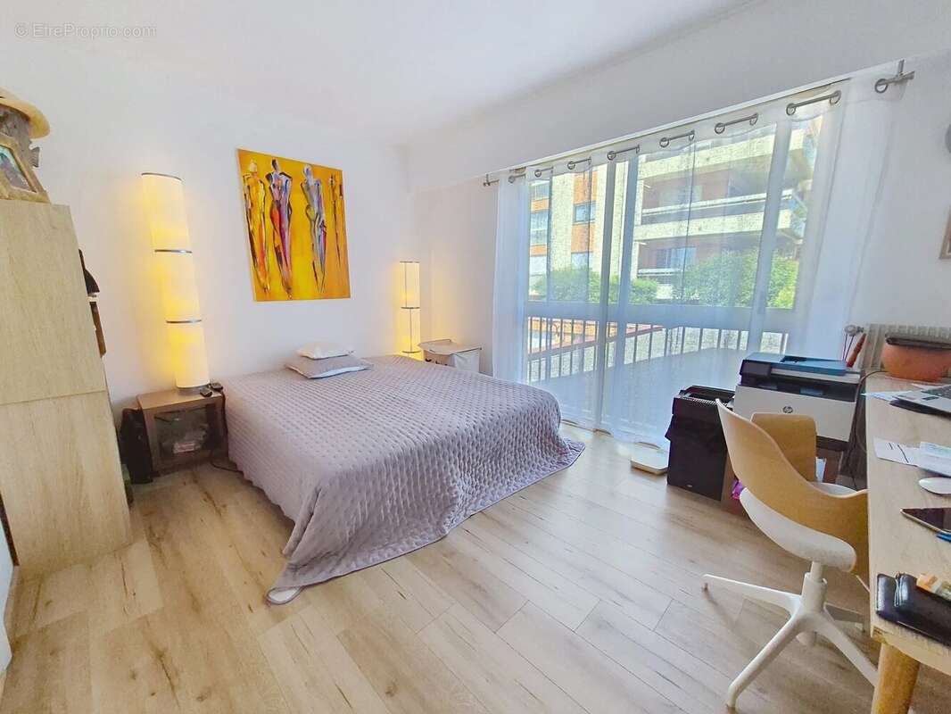 Appartement à LE CANNET