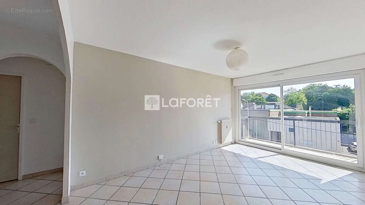 Appartement à LYON-8E