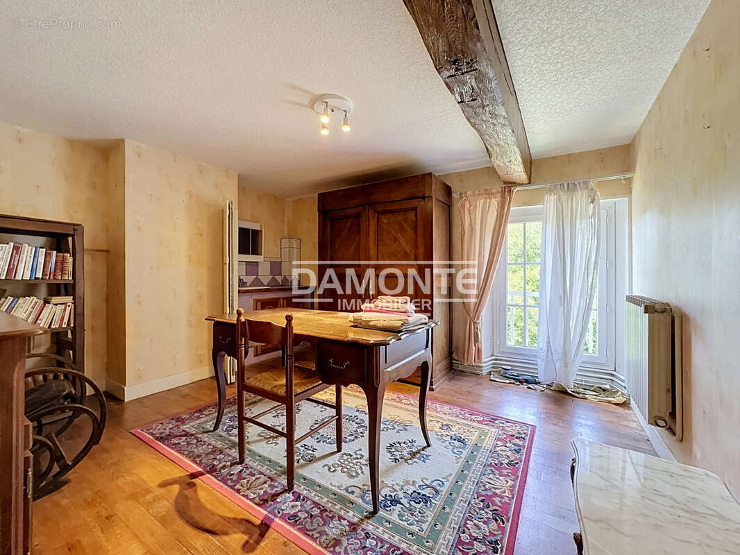 Maison à AIX-EN-OTHE