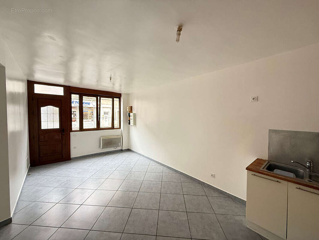 Appartement à LA FERTE-SOUS-JOUARRE