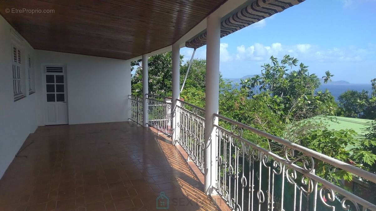 Maison à SCHOELCHER