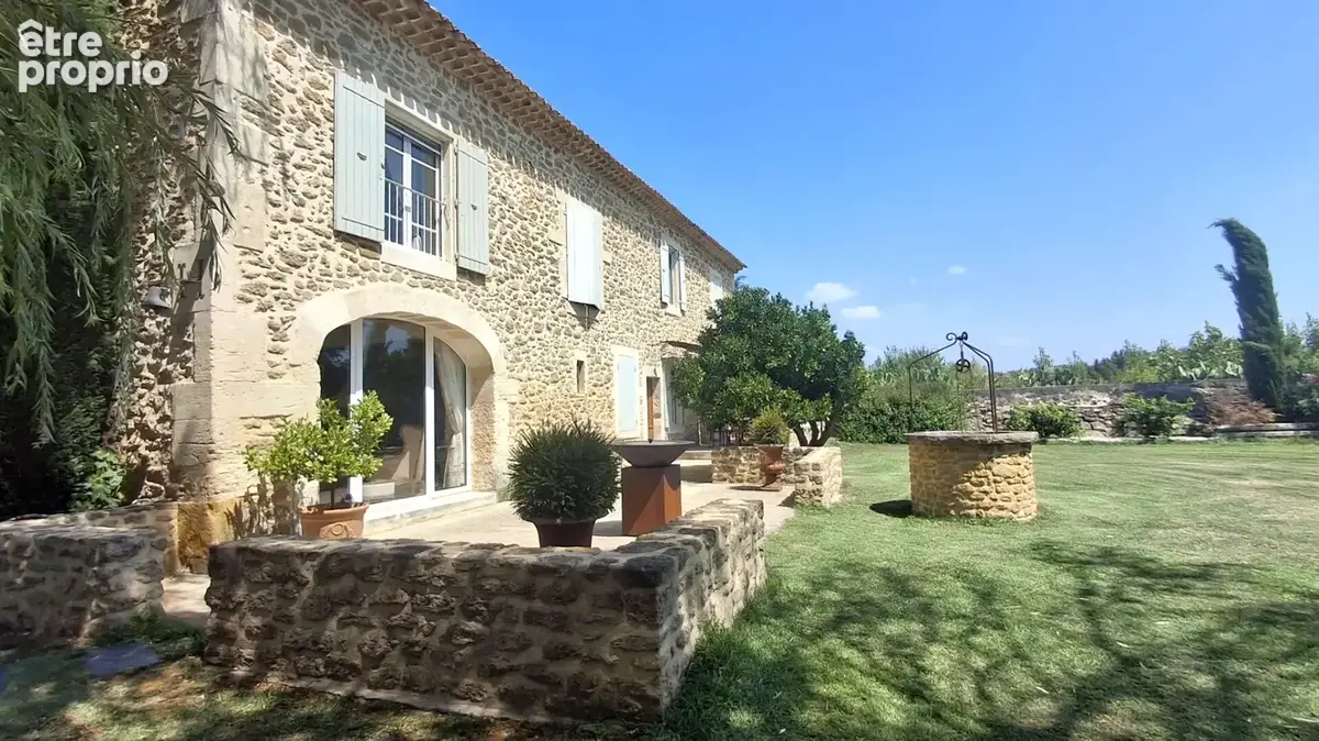 Maison à SUZE-LA-ROUSSE