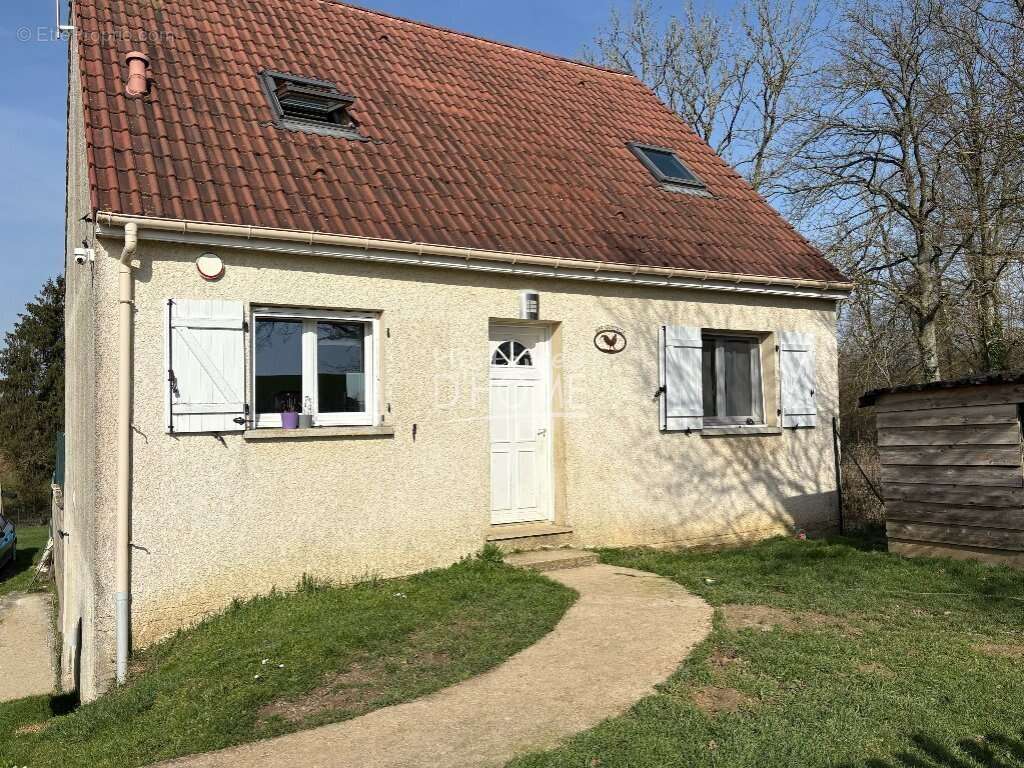 Maison à LA FERTE-GAUCHER