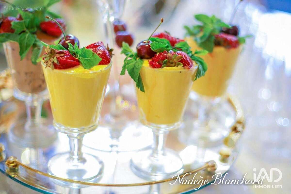 Photo 4 - Commerce à SURGERES