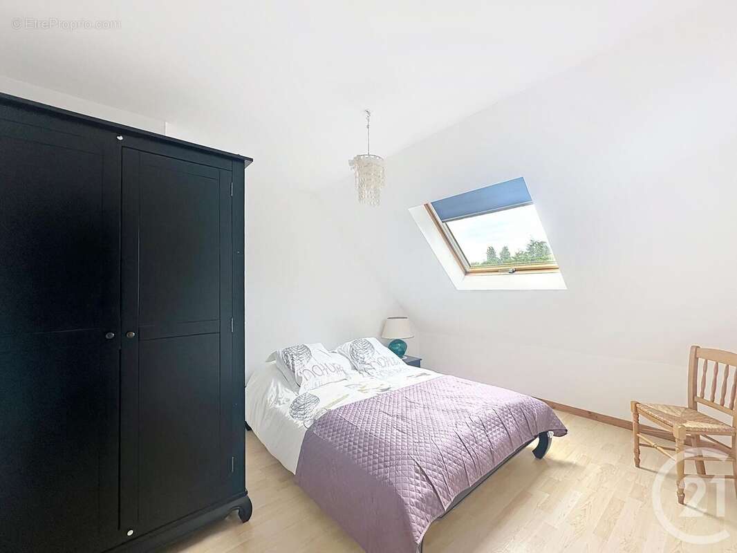 Maison à MONTIGNY-LENCOUP